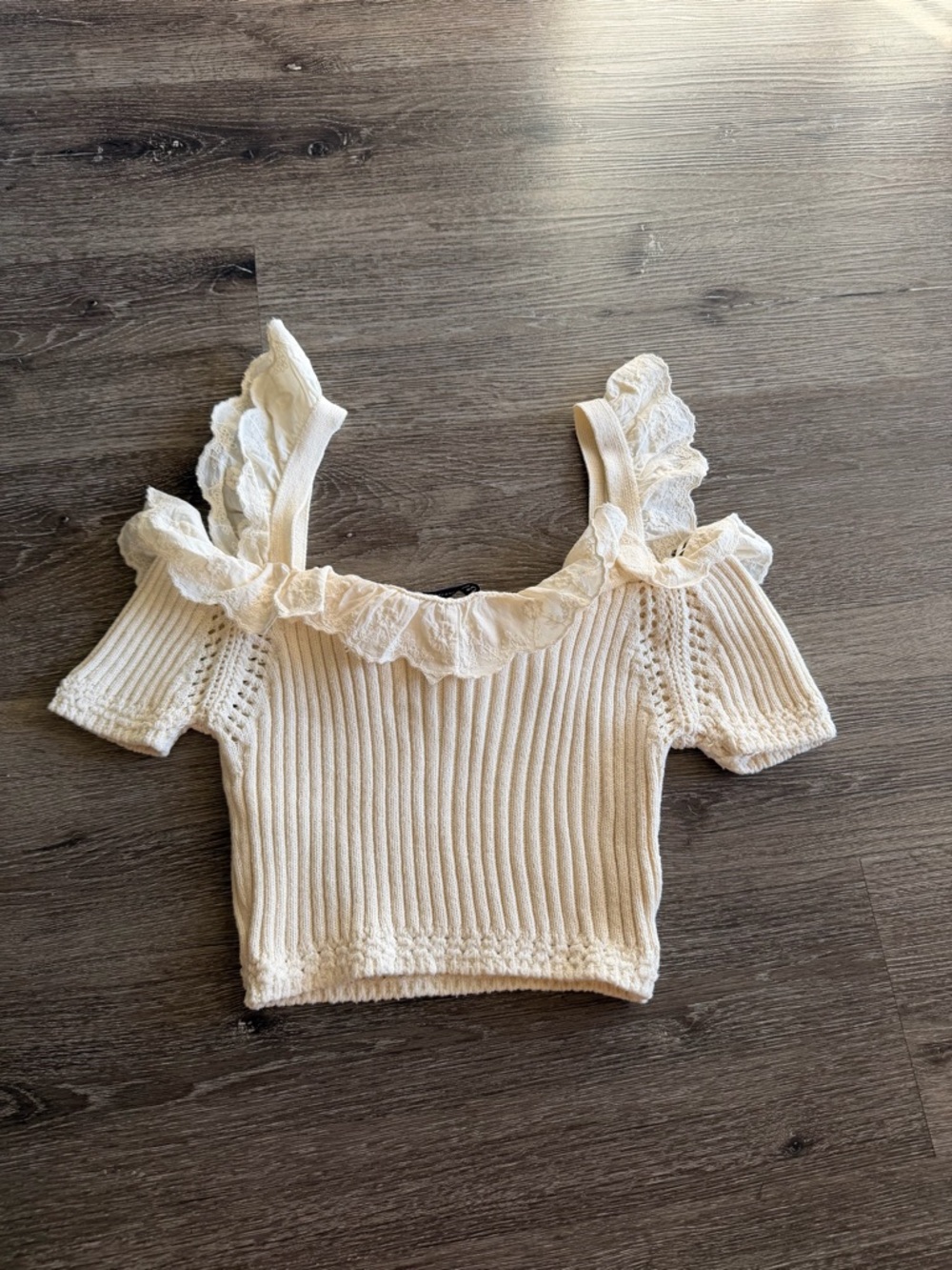 Zara Cream Ruffle Ribbed Crop Top - Picture 5 of 6